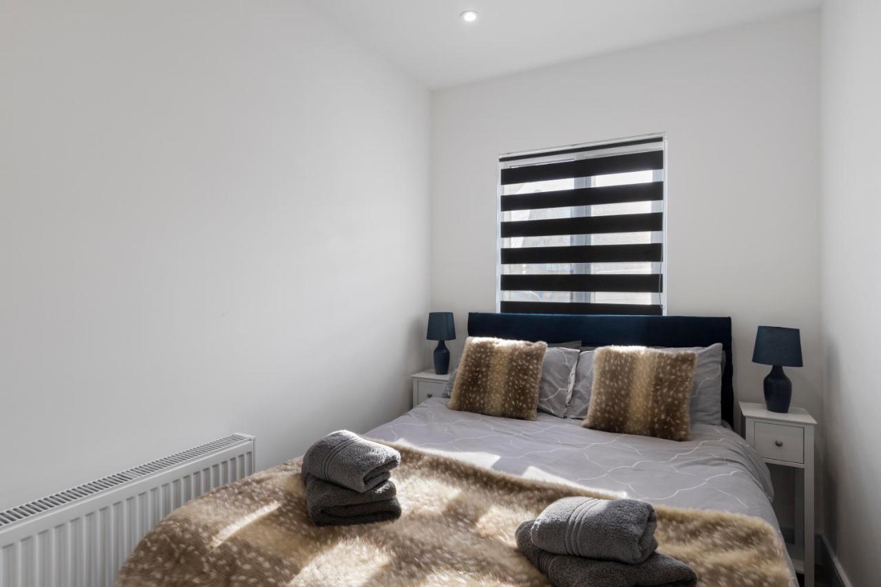 Appartamento Star London Vivian Avenue 3-Bed Oasis With Garden The Hyde Esterno foto